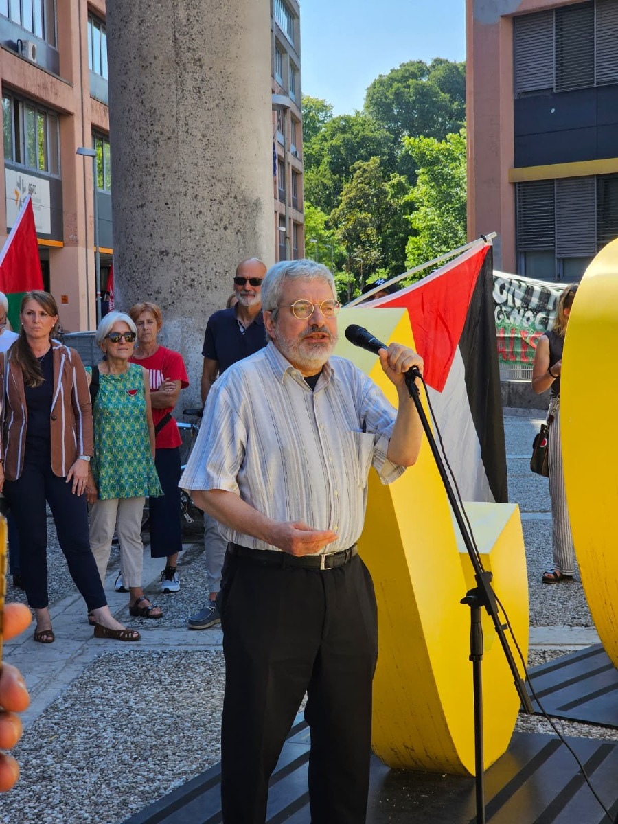 Presidio davanti a Confindustria Pordenone, Honsell: no alla conversione bellica delle