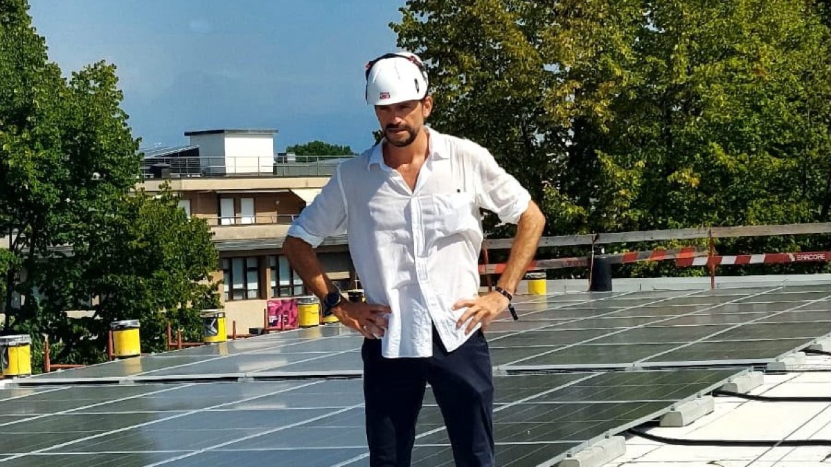 Pordenone amplia il fotovoltaico comunale: altri 620 kW in arrivo su scuole e impianti - 