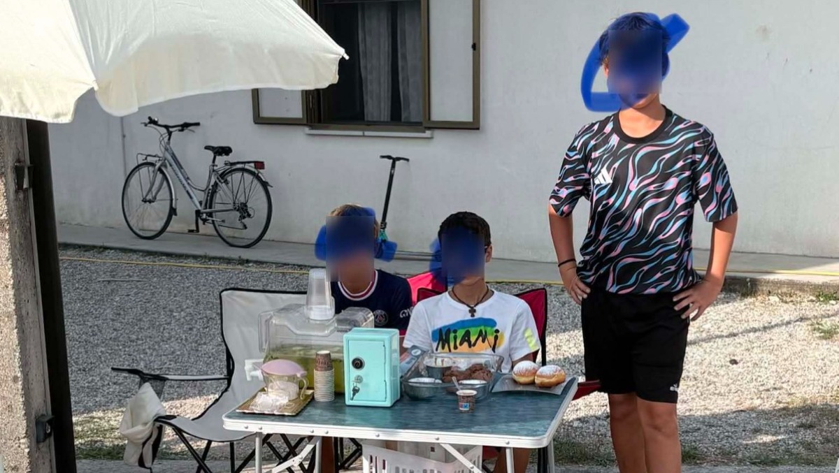 Vendono limonate per comprare il Ciao e vengono denunciati: parla il padre | VIDEO - 