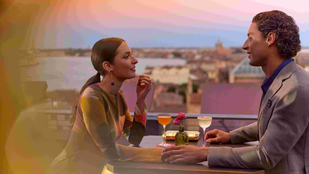 Mostra del Cinema 2026, Hilton Molino Stucky punta su rooftop movie night e cocktail a tema - 