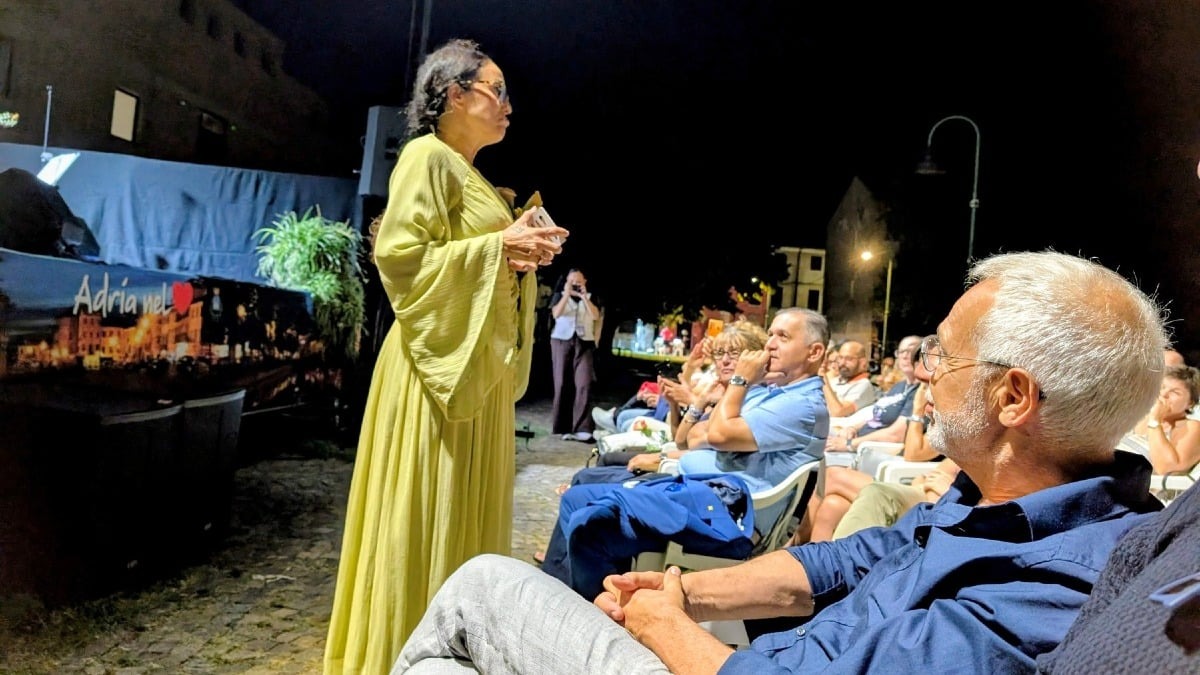 Adria, ai Giardini Zen il tributo di Syria alle voci femminili della canzone italiana - 