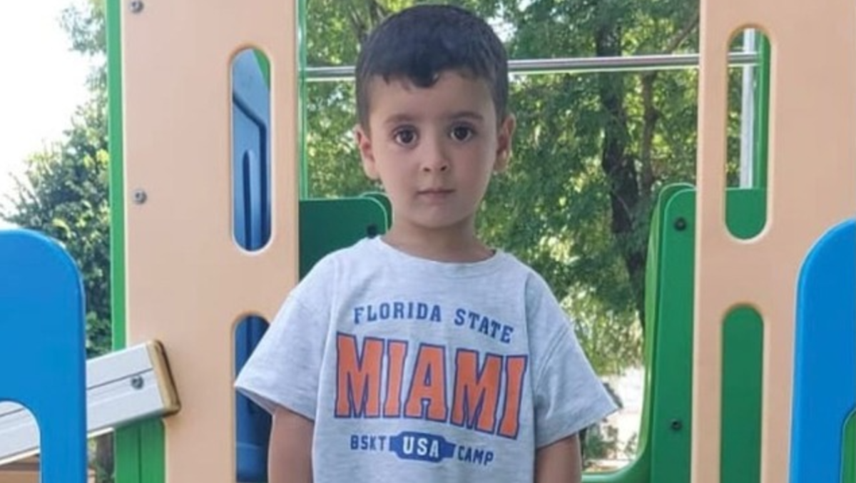 Travolto da un’auto davanti alla mamma, Yahya muore a soli 3 anni - 