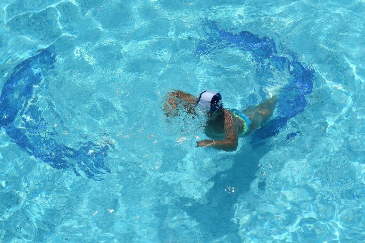 Malore alle piscine comunali: 14enne trasportata in codice rosso - 