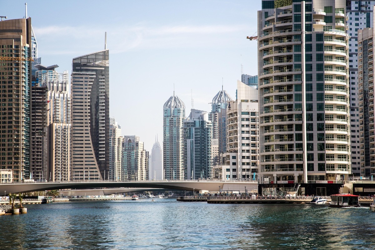 Van Rental in Dubai for Every Group with OneClickDrive - 