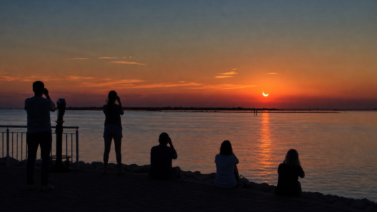 Eclissi di Sole oggi in FVG: orari e posti migliori per vederla - 