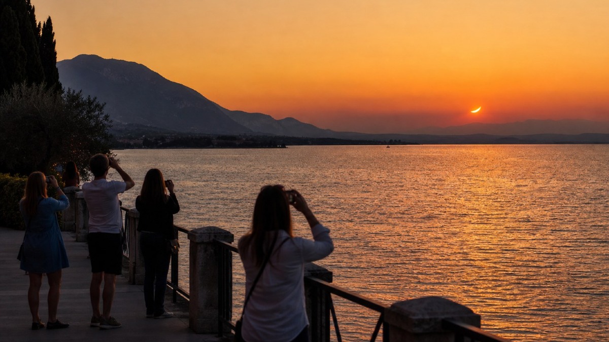 Eclissi di Sole oggi in Veneto: orari e luoghi migliori per osservarla - 