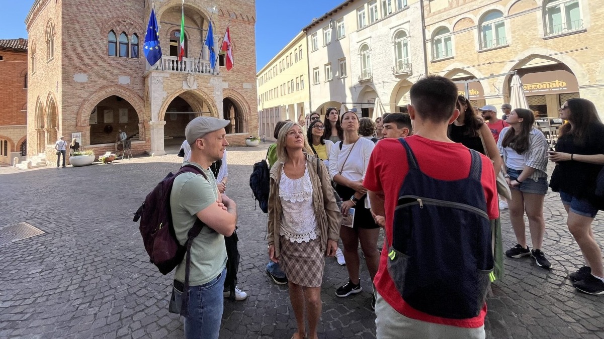 Pordenone, visite guidate estive sold out: campanile del Duomo tra gli appuntamenti più richiesti - 