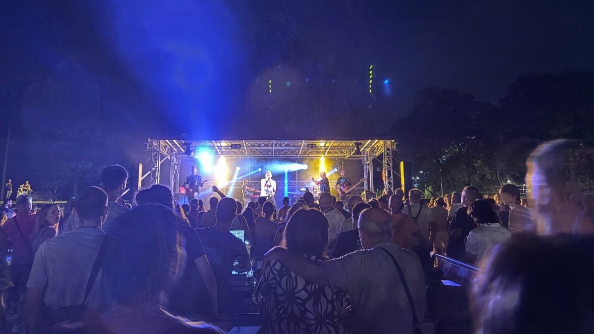 Monfalcone, Ferragosto tra spiaggia e cultura: concerti a Marina Julia, museo aperto e visite in galleria - 