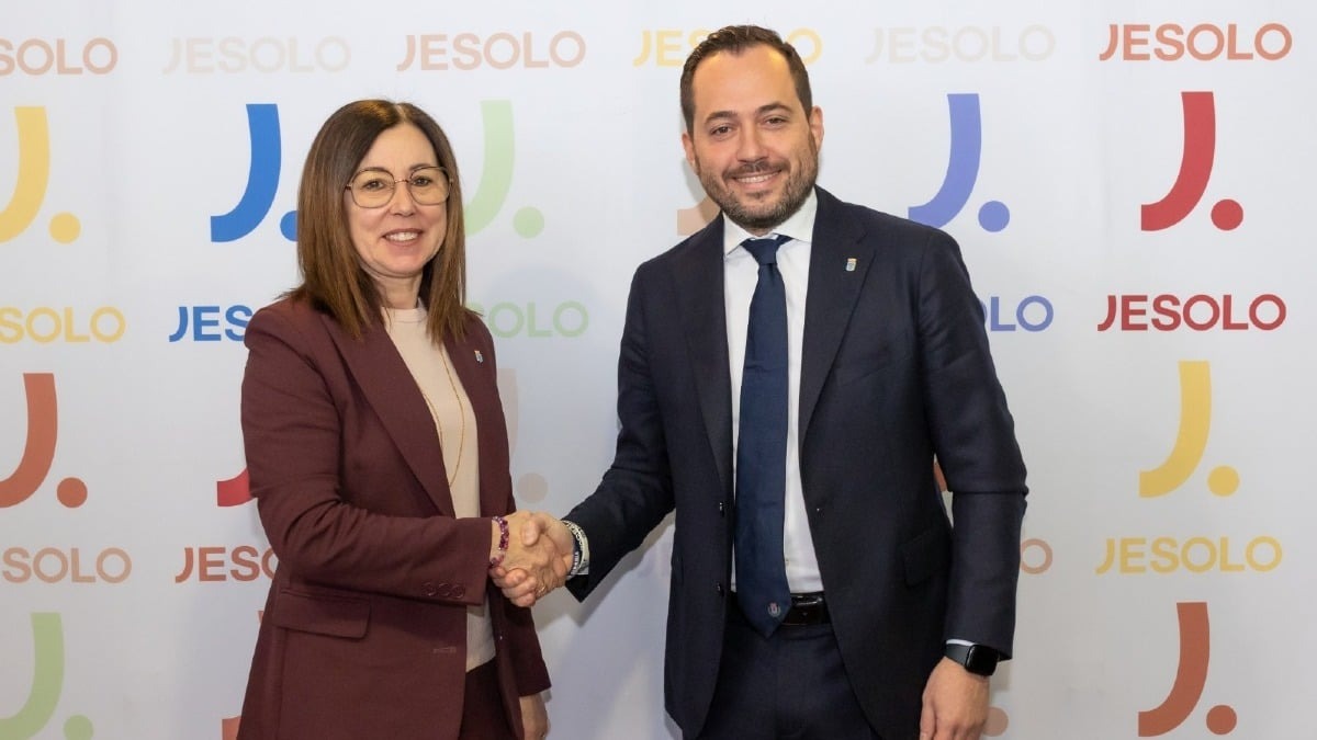 Jesolo investe su famiglie e scuola: oltre 1.500 persone nel percorso sul benessere digitale - 