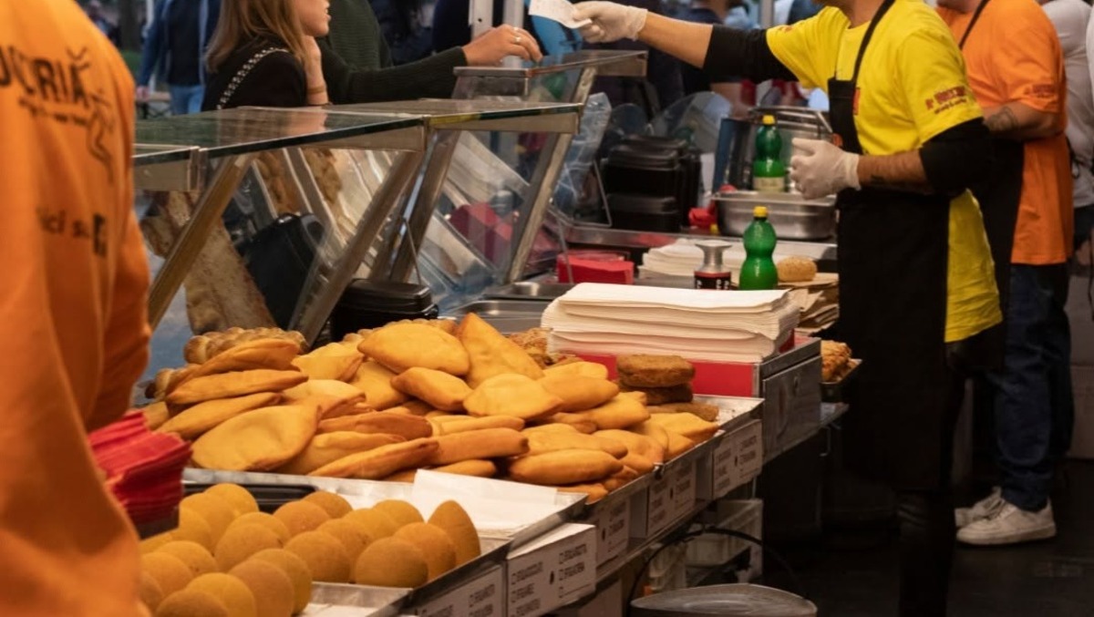 Arancine, cannoli e cassate: la Sicilia arriva a Udine per tre giorni | VIDEO - 