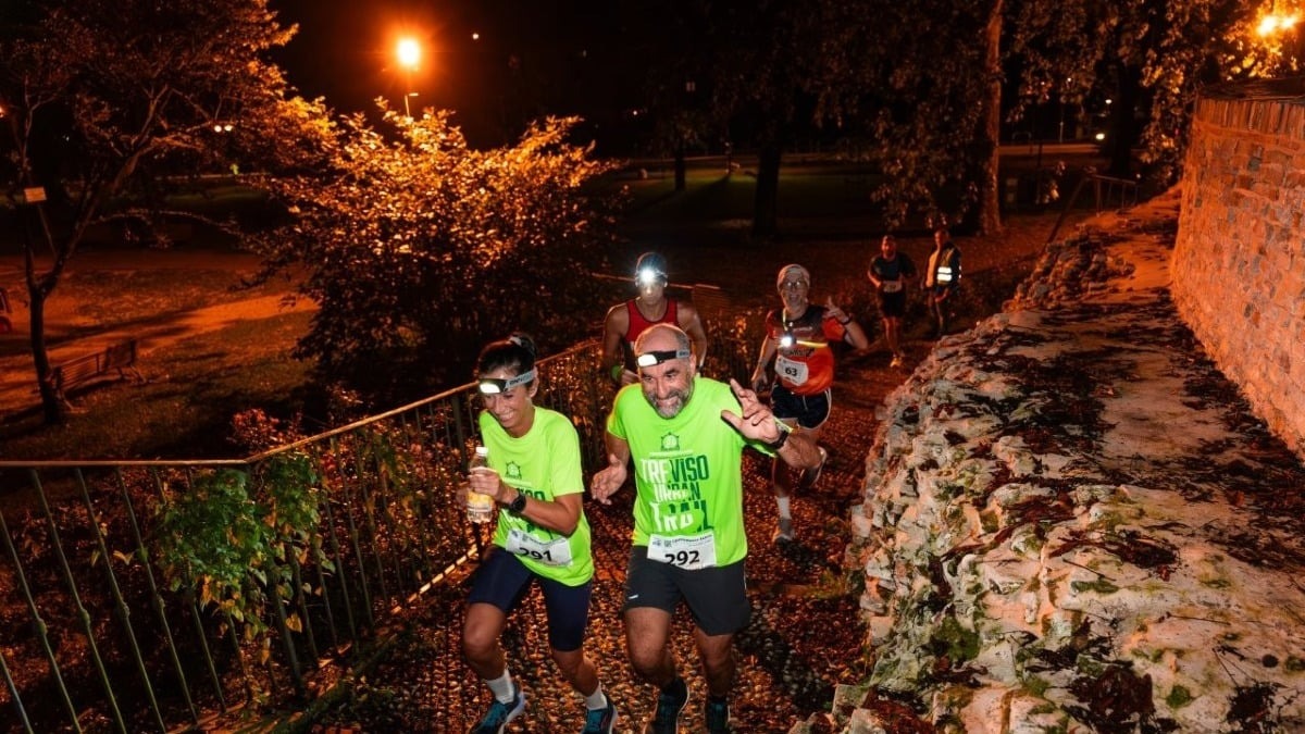 Treviso si prepara a illuminarsi di corsa: a settembre l’Urban Trail allarga il percorso anche a chi cammina - 