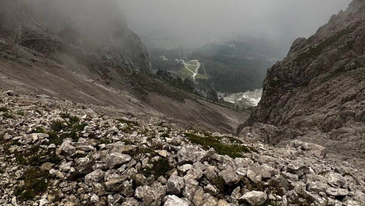 Recupero in quota sul Monte Siera: quattro escursionisti messi in salvo tra frana e banchi di nebbia - 