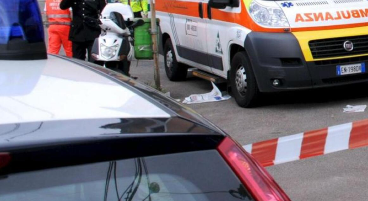 A4 verso Trieste, auto cappottata tra Latisana e Portogruaro: feriti tre ragazzi - Immagine di repertorio