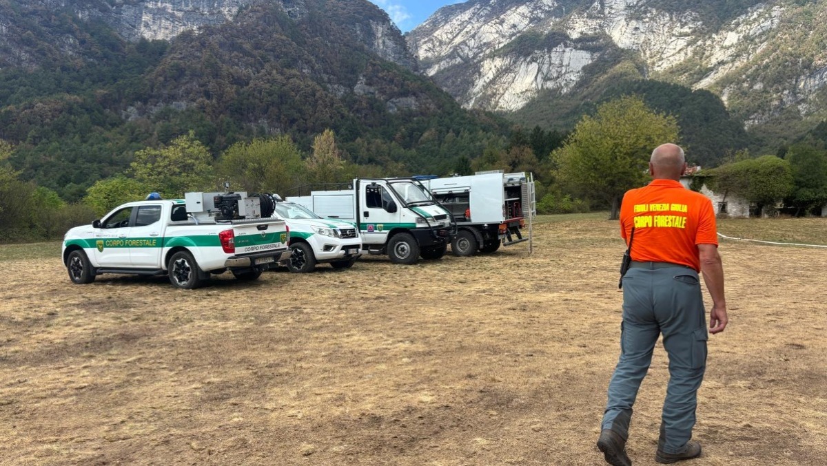 Spento l’incendio sull’Amariana dopo due settimane: 800 ettari distrutti - 