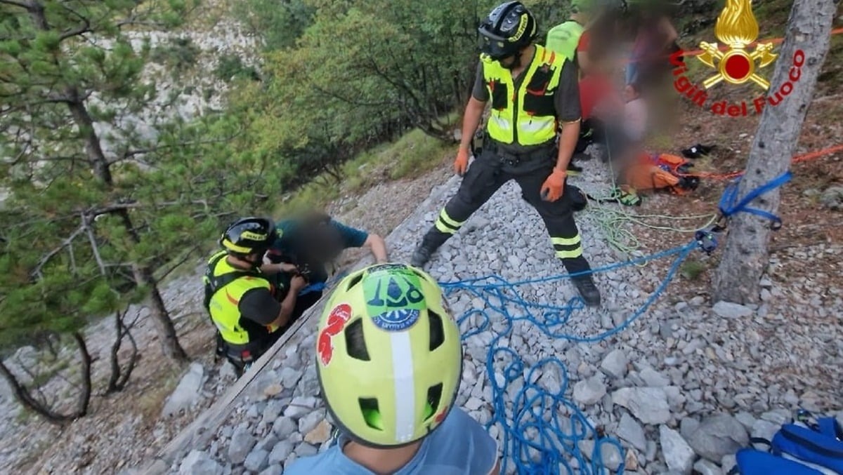 Botazzo, recupero serale alla pozza della cascata: tre giovani riportati sul sentiero