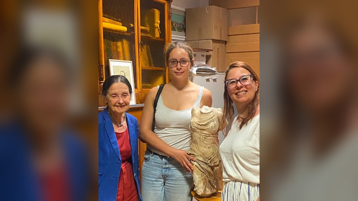 Asolo, al Museo Civico donato un calco della Nike di Samotracia della Duse - 