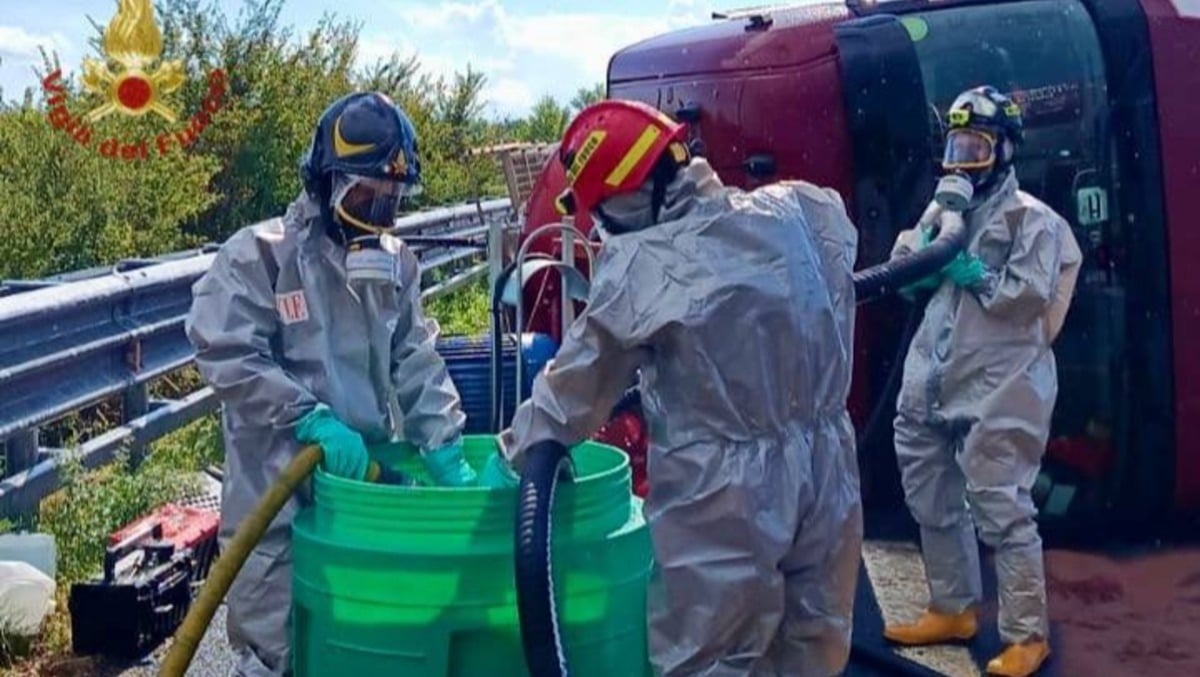 A4 bloccata a Portogruaro per il recupero di una cisterna con fenolo: tratto chiuso nei due sensi - 