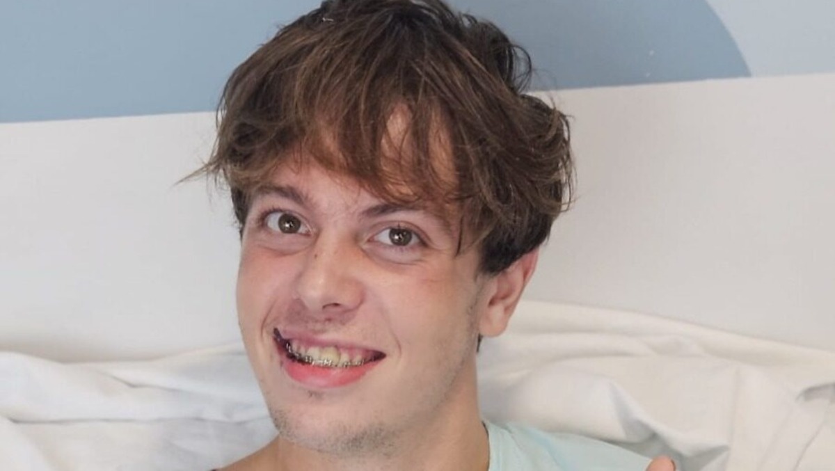 Aggredito a Barcellona e finito in coma: Nicola ha iniziato a camminare - 