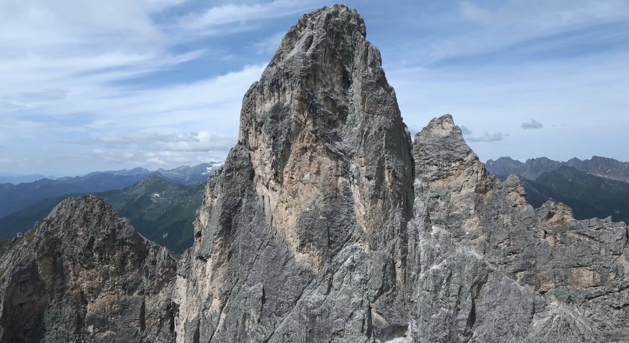 Trieste, al Cinema Ariston tre episodi di Dolomitismo il 3 settembre con il regista Confortin - 