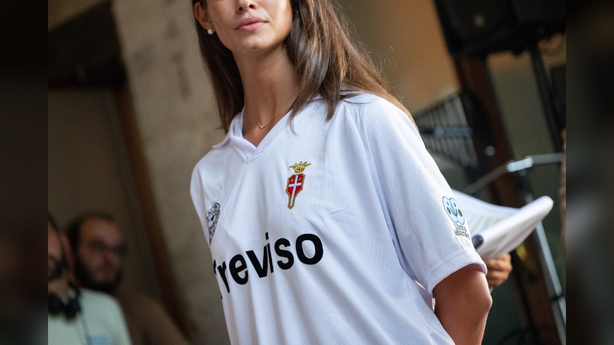 Treviso FC, diffuse nuove foto ufficiali delle maglie con sponsor Lenovo - 