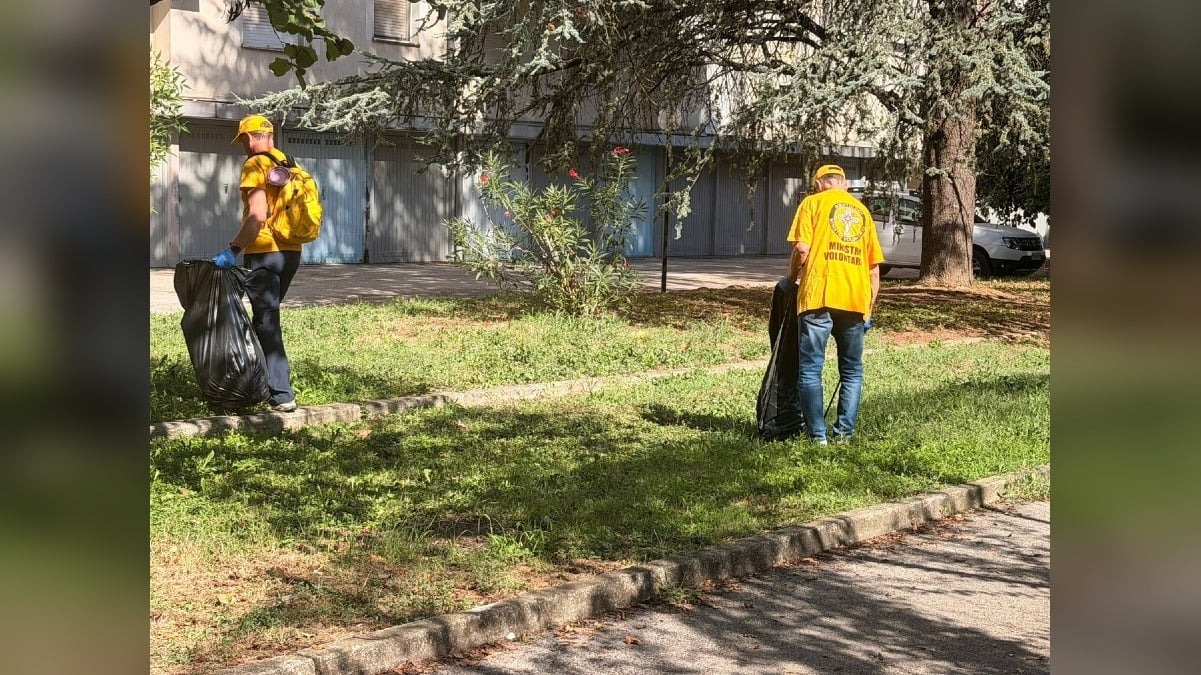 San Pio X, nuova raccolta di rifiuti nelle vie del quartiere: volontari al lavoro tra strade e parco - 