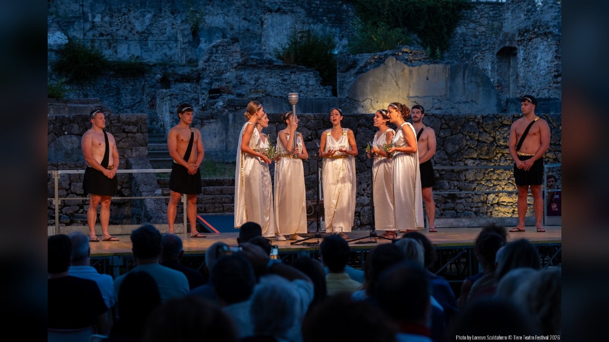 Osoppo, Arché Under 30 premia Noi Production: residenza al Forte e debutto nel 2027 - 