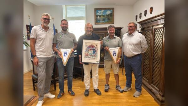 Monfalcone celebra i velisti di The Grand Tour Sailing dopo il tour 2026 dedicato al tempo