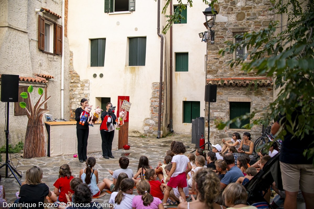 Alpe Adria Puppet Festival 2026, a Grado 23 appuntamenti gratuiti dal 17 al 22 agosto