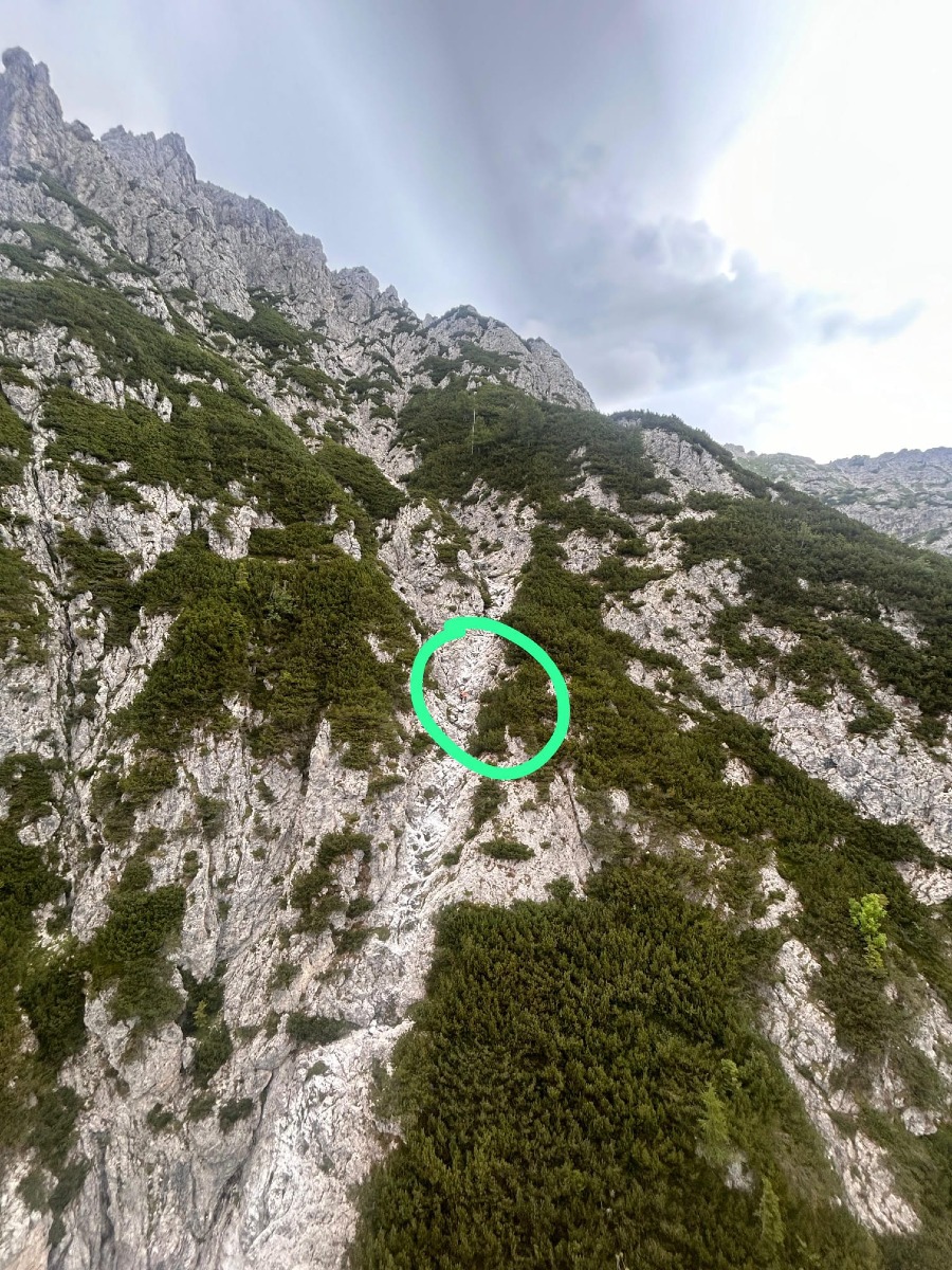 Soccorso in elicottero giovane escursionista bloccato sul Monte Siera
