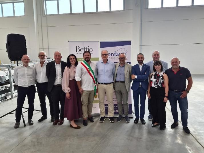 Marcon, navette gratuite per 120 lavoratori Bettio Flyscreens da ottobre 2026