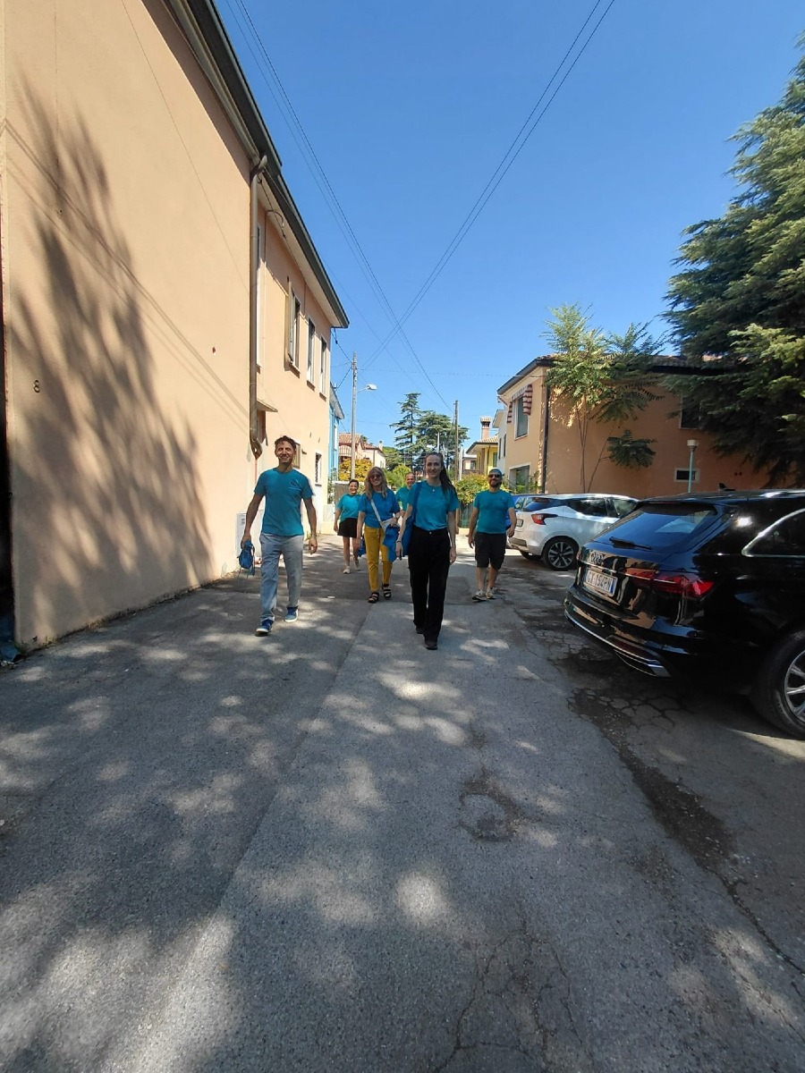 Migliaia di opuscoli sulle droghe distribuiti ad Albignasego dai volontari