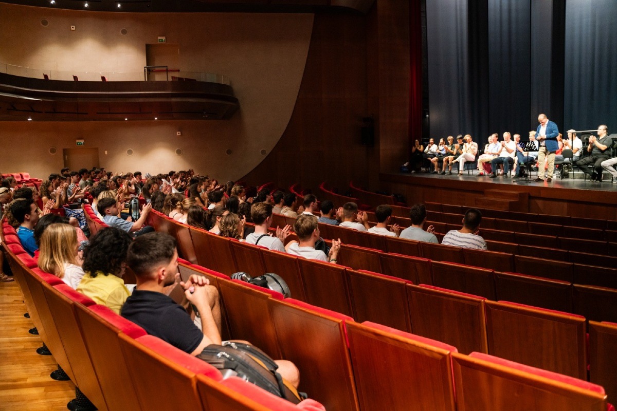 Pordenone, al Teatro Verdi torna la Gustav Mahler Jugendorchester con 112 musicisti