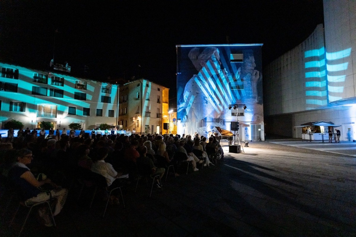 Pordenone, tre sere di musica gratis in Piazzetta Pescheria con le Music Nights