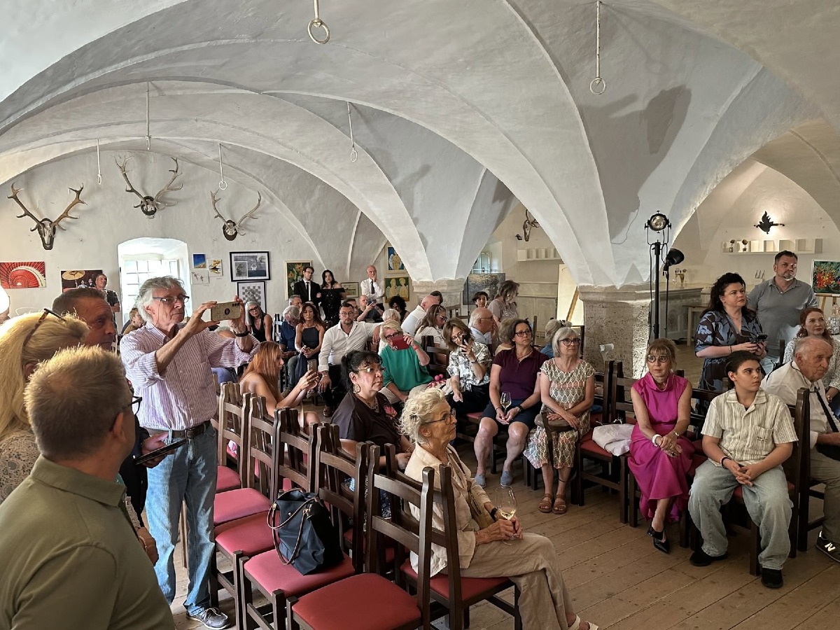Trieste porta l’arte italiana in Carinzia: a Moosburg 44 autori in mostra fino al 22