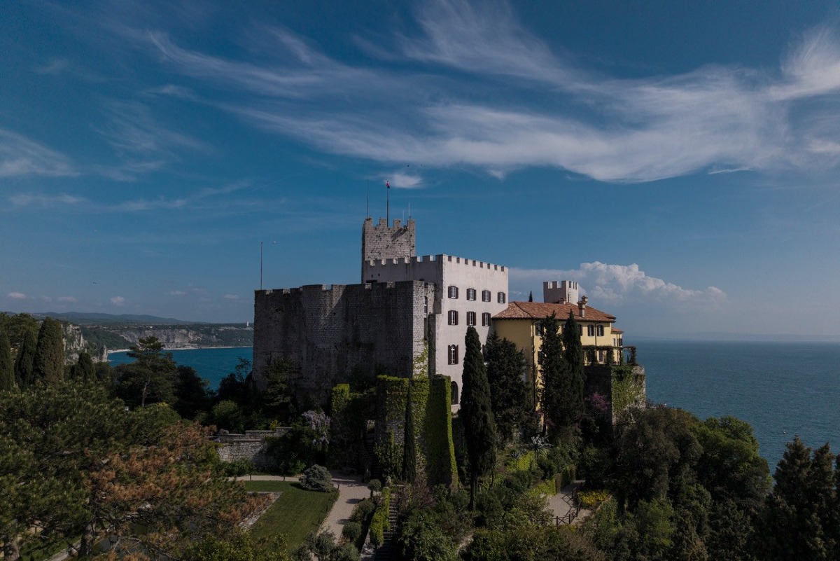 Castello di Duino su LA7: il 16 agosto 2026 il best of dedicato a Trieste e al golfo