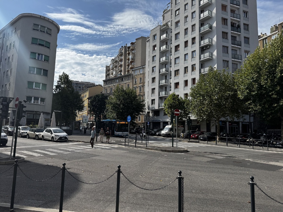 Caldo a Trieste, oltre 160 segnalazioni: Piazza Unità la più evitata