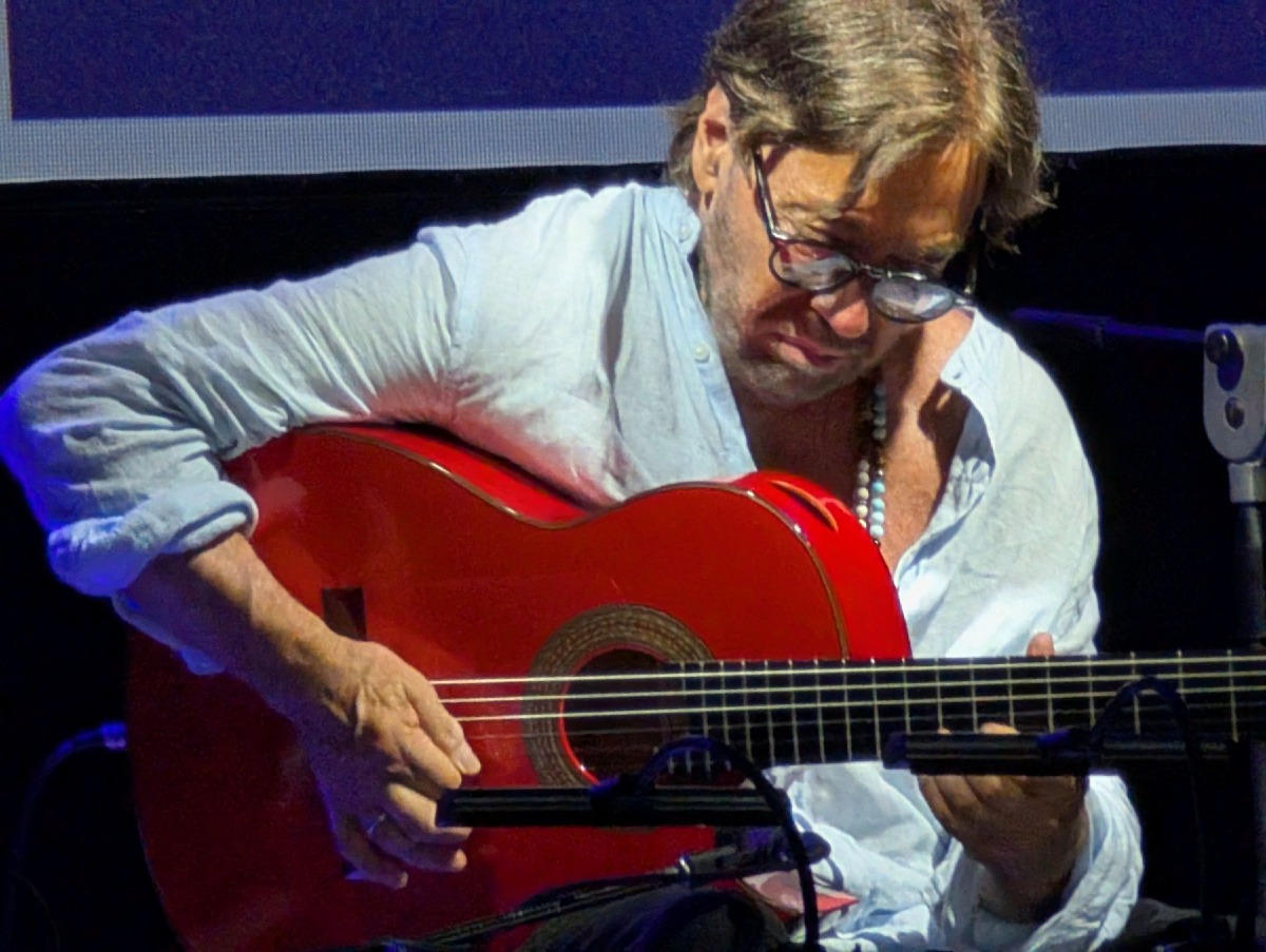 Lendinara, 700 spettatori per Al Di Meola a Villa Dolfin-Marchiori