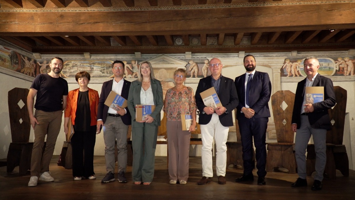 Medioevo a Valvasone 2026, arriva il treno storico da Trieste: orari, fermate e prezzi