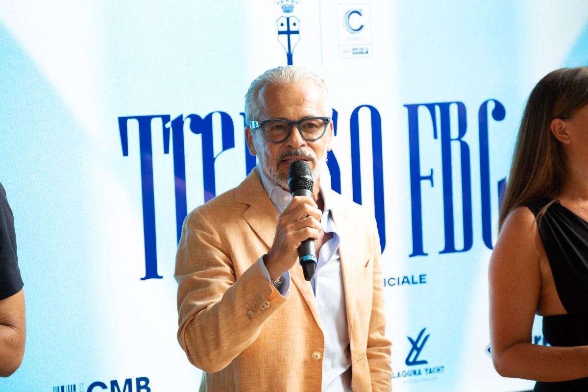Treviso FBC, svelata la nuova prima maglia davanti ai tifosi in Piazzetta Aldo Moro