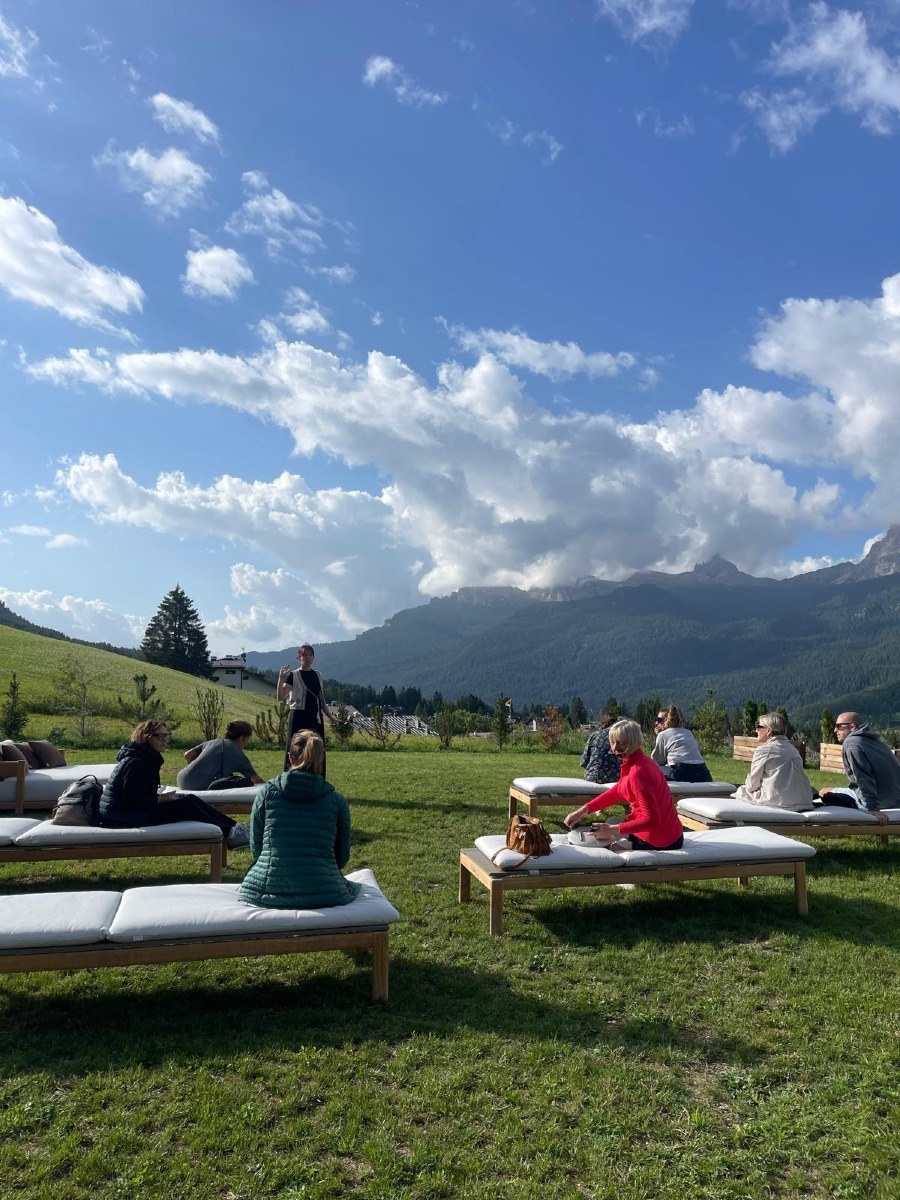 Cortina, mindfulness weekend tra digital detox e self-compassion: quattro incontri sold