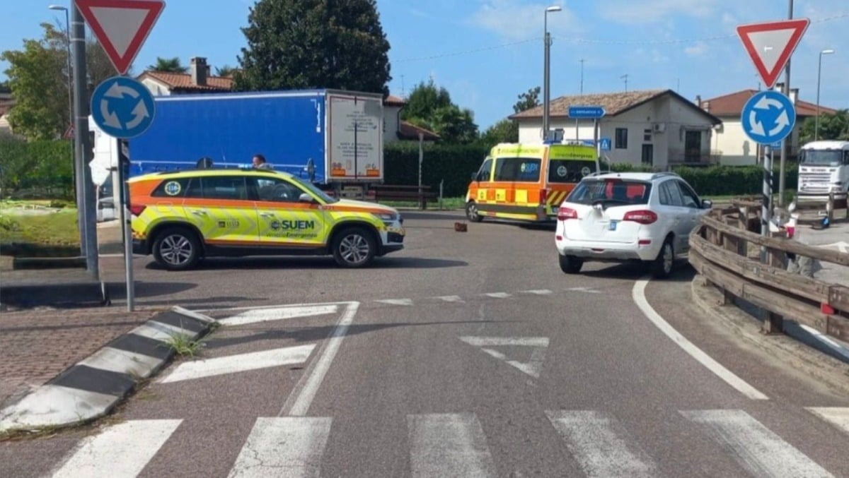 Santa Maria di Sala, muore a 20 anni mentre va alla fermata del bus: la tragedia ai Tre Ponti - 