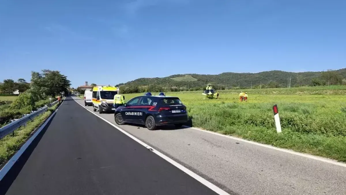 Tragedia a Cividale: ciclista di Udine investito e ucciso da un furgone - Le immagini pubblicate dall'ANSA