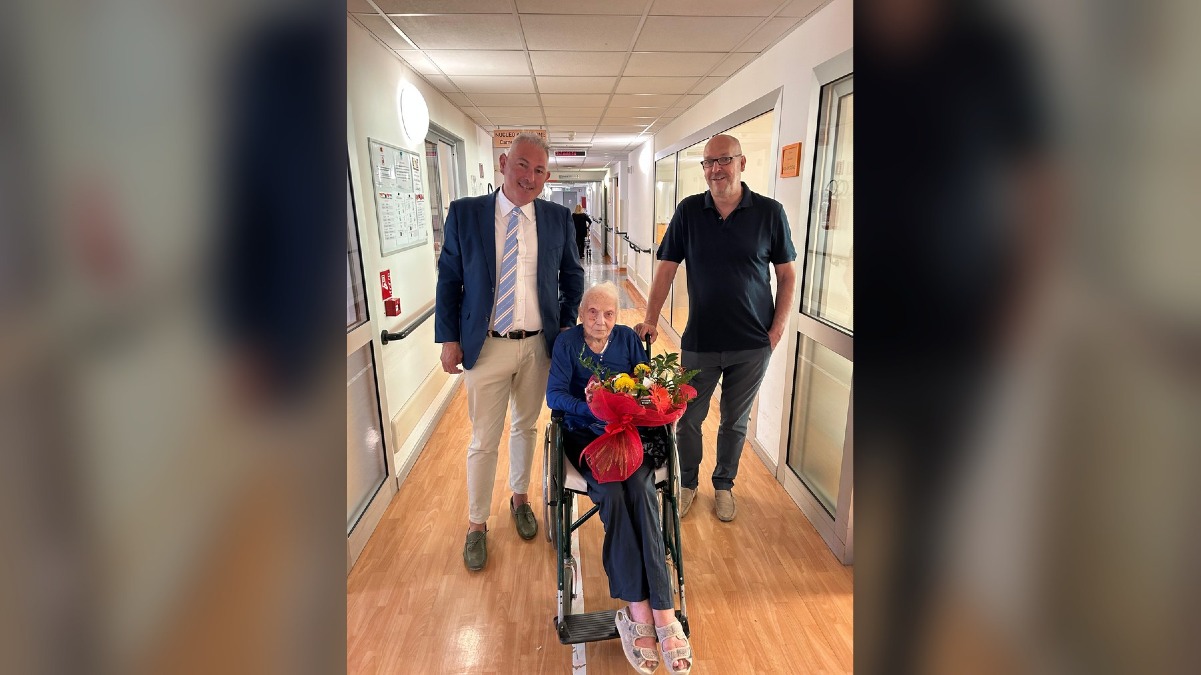 Pordenone, Lina Folleni compie 100 anni: festa alla Casa per Anziani Umberto I - 