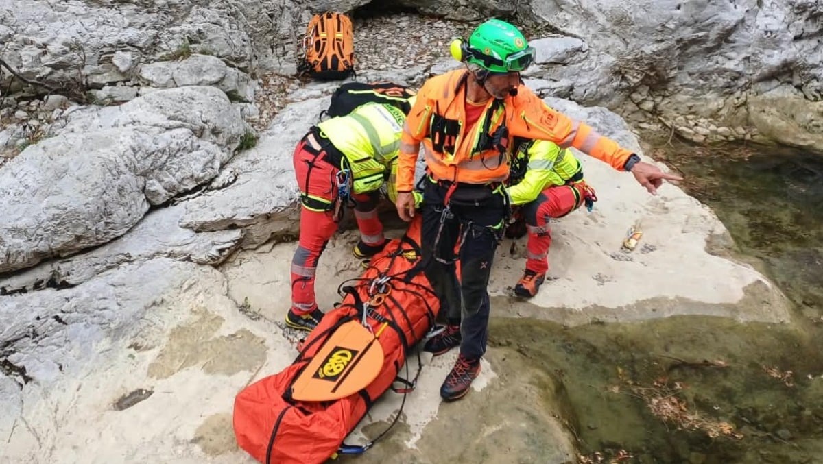 Rosandra, escursionista ferito lungo il torrente: recuperato e trasferito a Cattinara - 