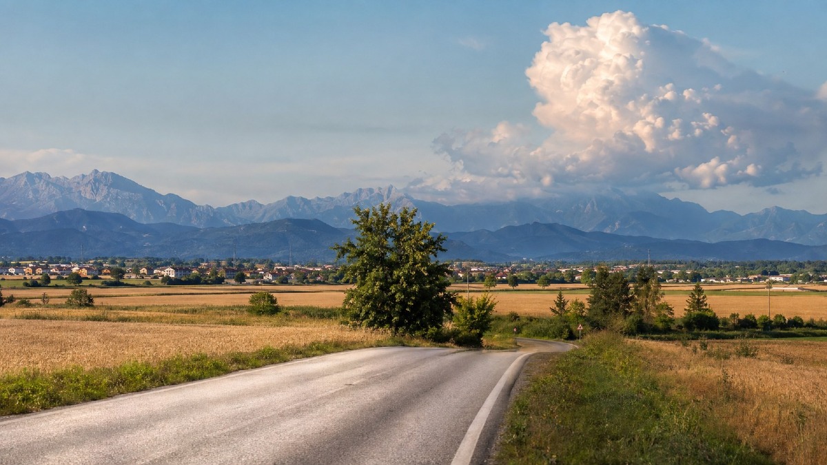 Caldo anomalo a settembre nel Nordest: fino a 34 gradi, quanto dura e quando tornano i temporali - 