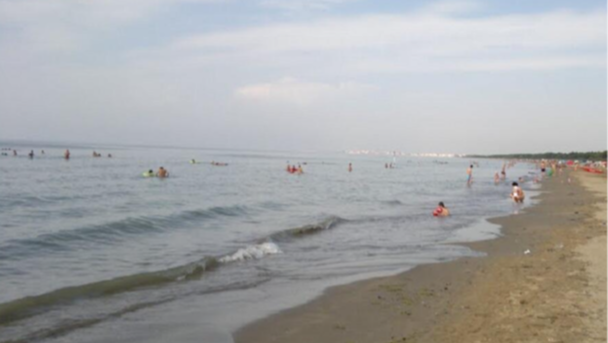 Caorle, malore in acqua sulla spiaggia di Ponente: turista austriaco non ce la fa - 