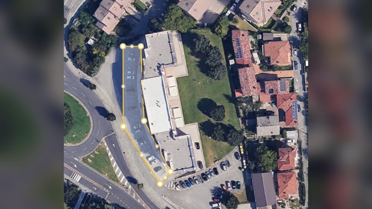 Monfalcone, manutenzione del verde: giovedì 10 settembre stop alle auto in una parte del parcheggio tra via Pocar e via Primo Maggio - 