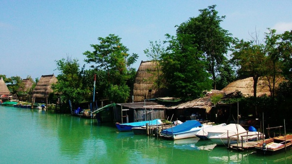 Da Pordenone a Caorle in barca e a teatro: il 6 settembre gita nella laguna con spettacolo - 