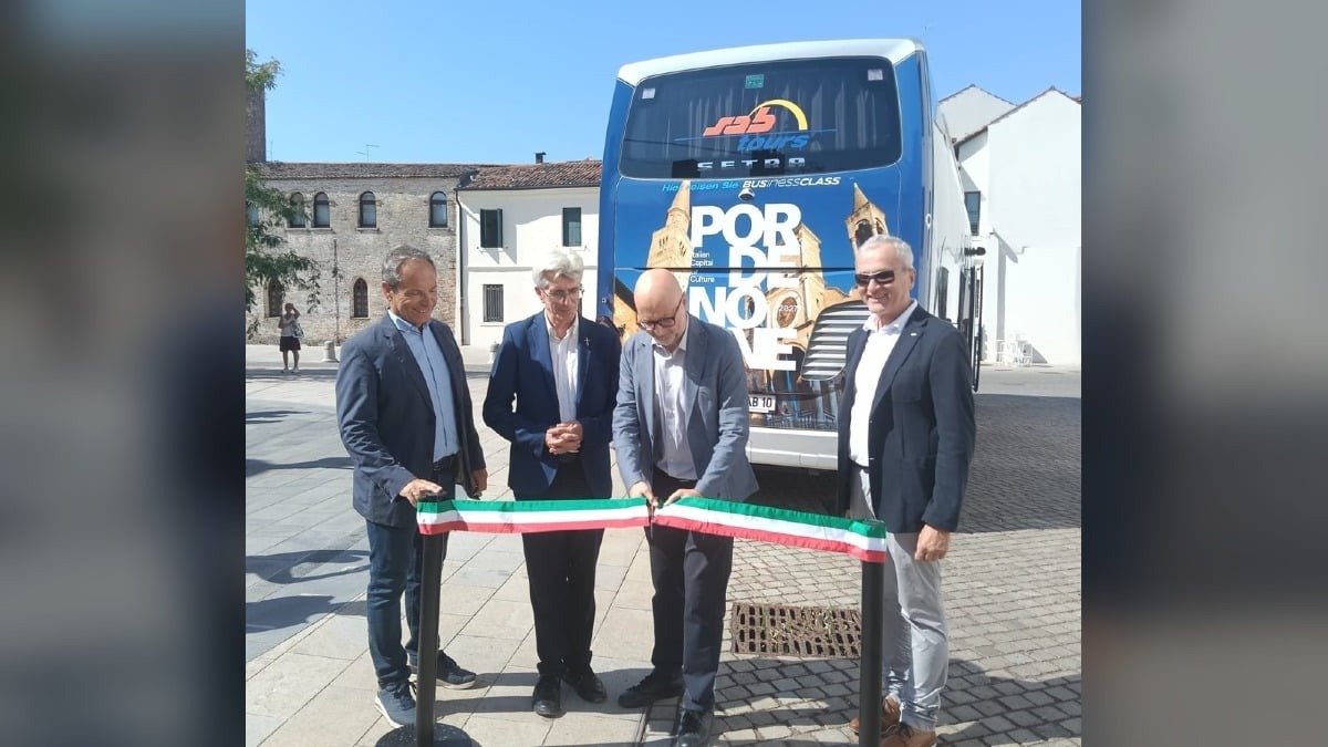 Dal Friuli all’Austria, Pordenone 2027 sale su un bus turistico: arrivato in città un gruppo di oltre 70 visitatori - 