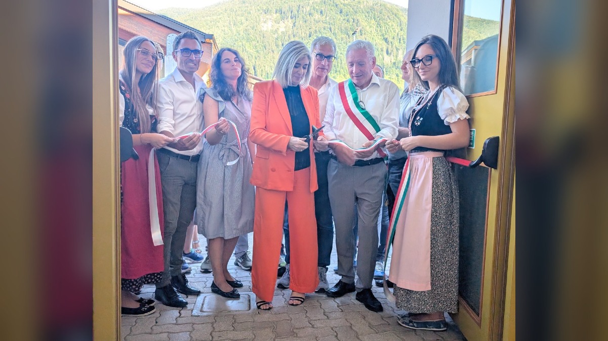 Sutrio, riapre la scuola primaria Dante Alighieri dopo 7 anni e 2,185 milioni di lavori - 